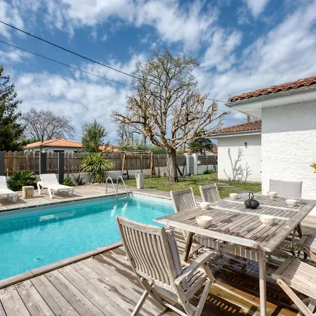 Bassin By Interhome Andernos-les-Bains
