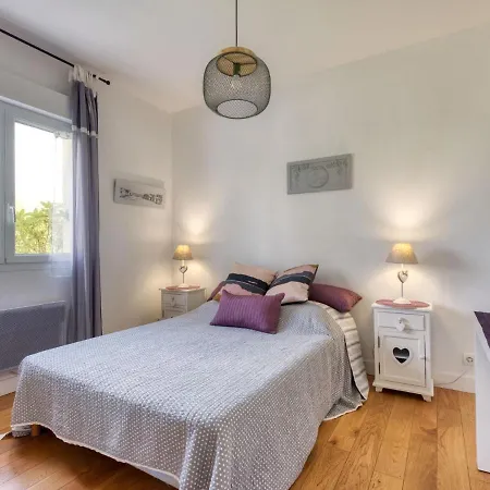 Bassin By Interhome