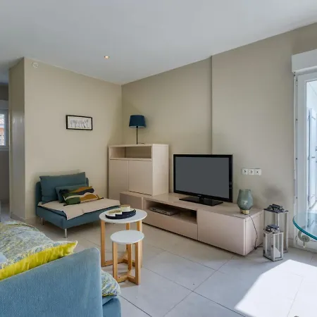 Bassin By Interhome Villa Andernos-les-Bains